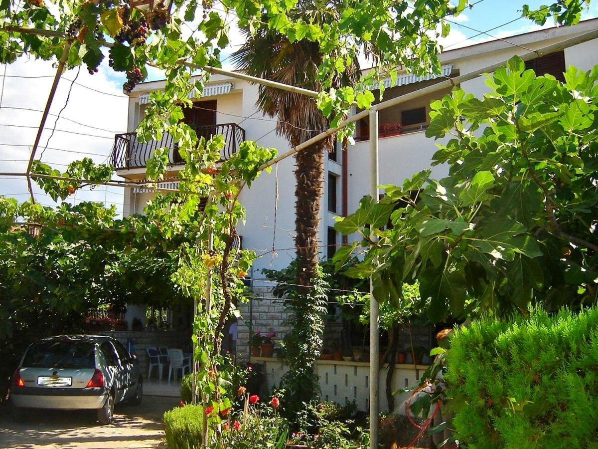 Apartments Stjepic Sukošan Extérieur photo